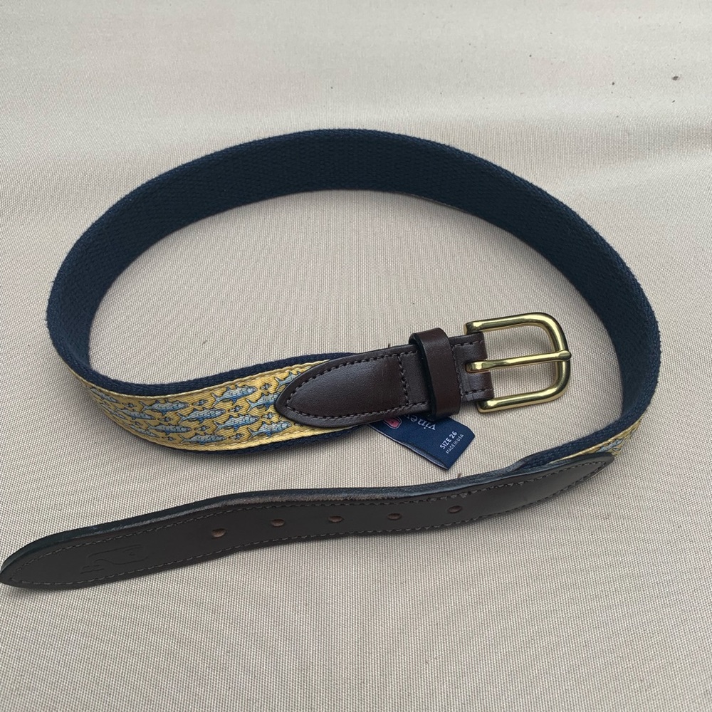 Boys Vineyard Vines belt - yellow fish/like new